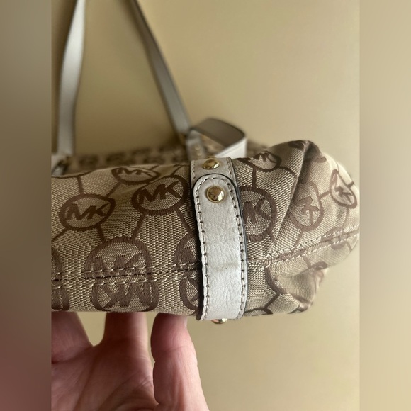 Michael Michael Kors studded tote - Picture 9 of 16